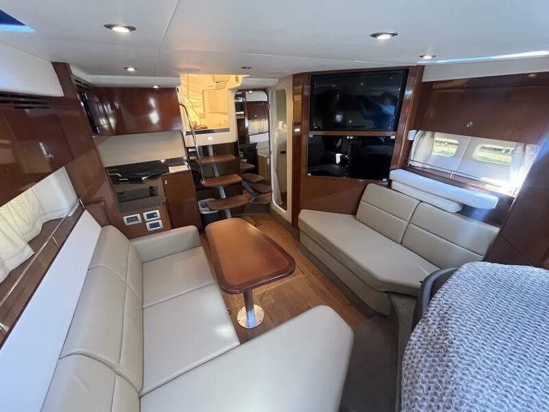 2014 Sea Ray 350 Sundancer - Photo 7