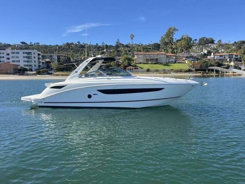 2014 Sea Ray 350 Sundancer - Photo 4