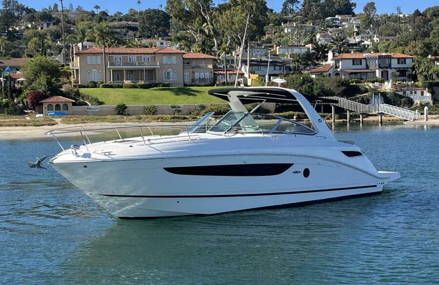 2014 Sea Ray 350 Sundancer - Photo 2