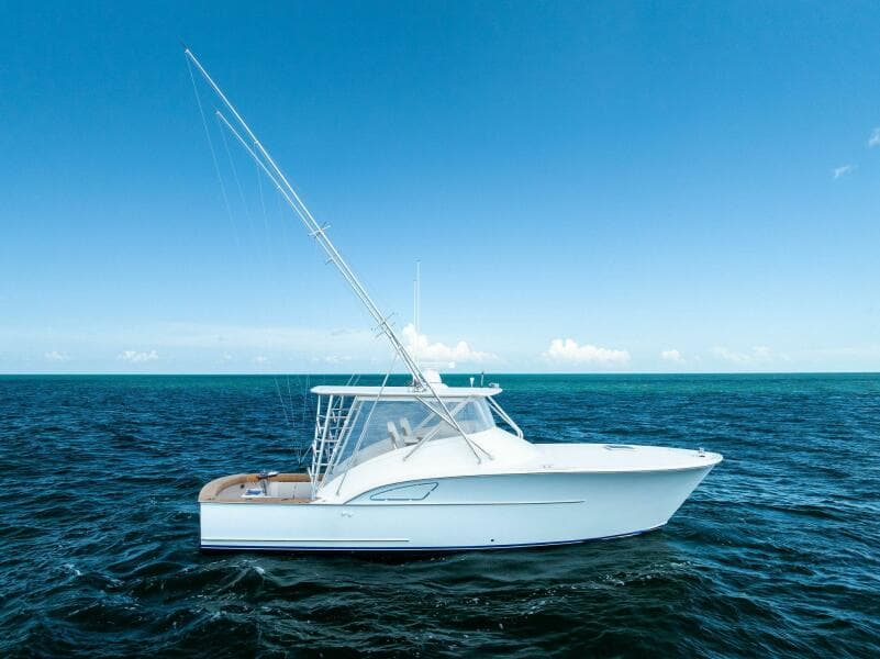 2018 Custom Carolina 35 Express Profile