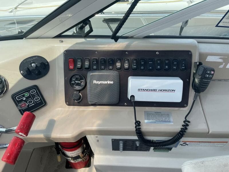 2006 Carver 36 Mariner