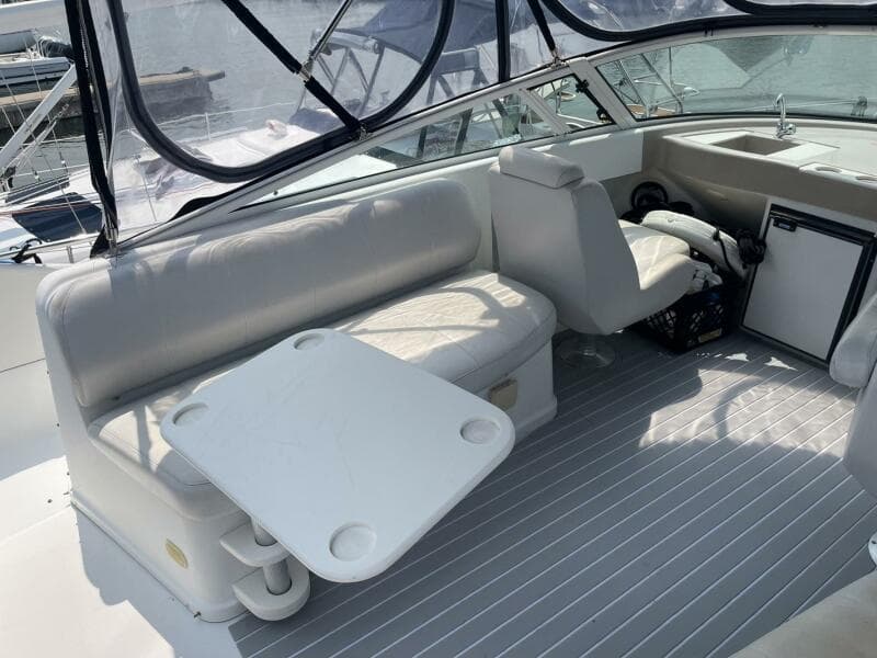 2006 Carver 36 Mariner