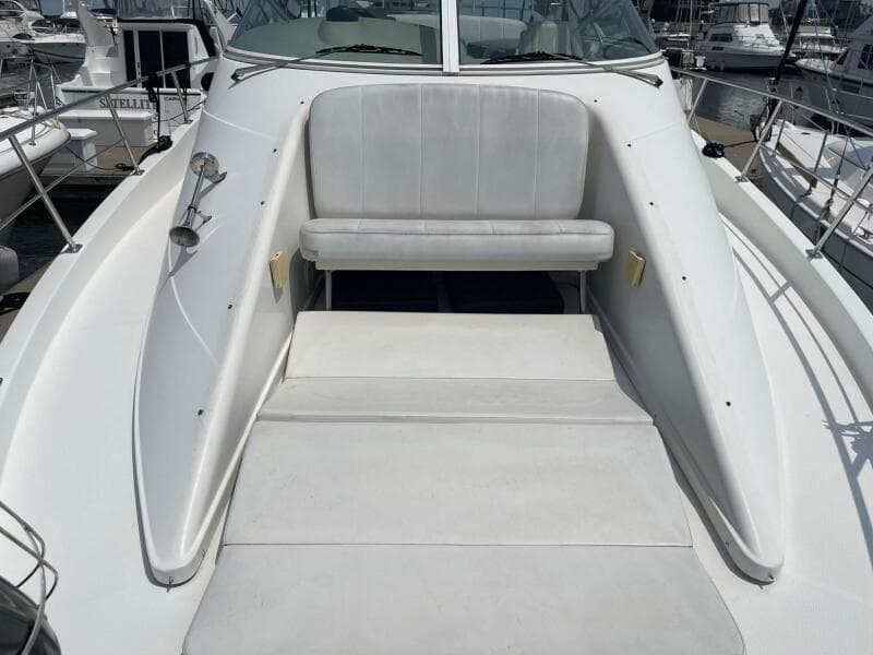 2006 Carver 36 Mariner
