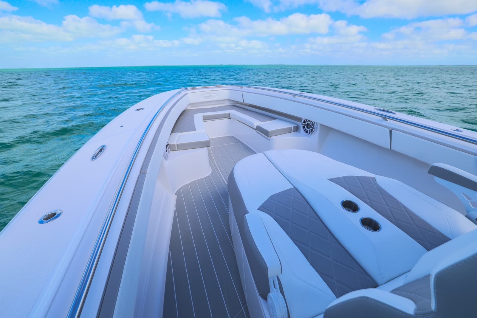 2025 BlackWater 43 Sportfish - Photo 2