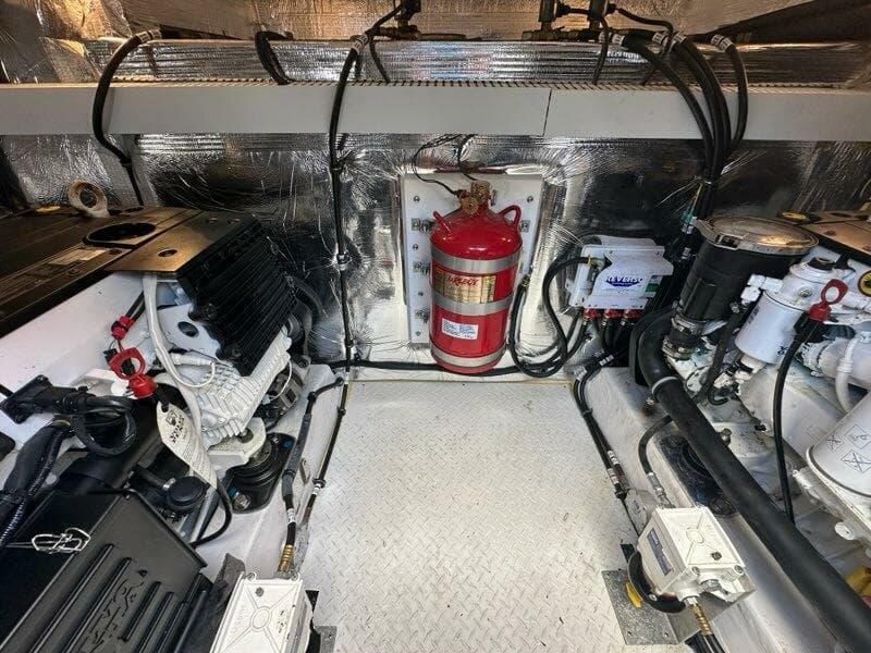 2015 Cruisers Yachts Cantius