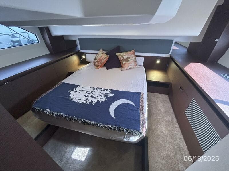 42' Prestige master stateroom