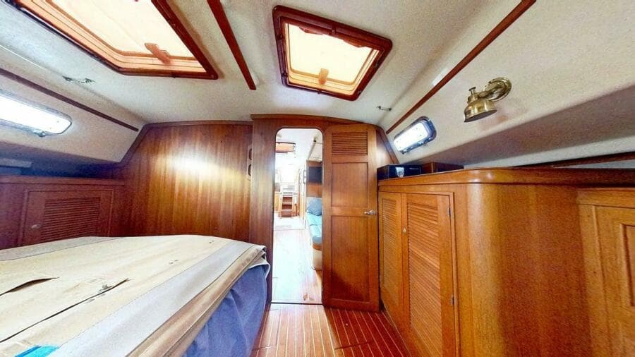 2000 Island Packet 420