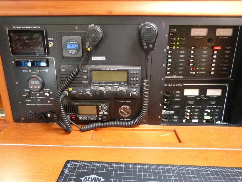 2000 Island Packet 420