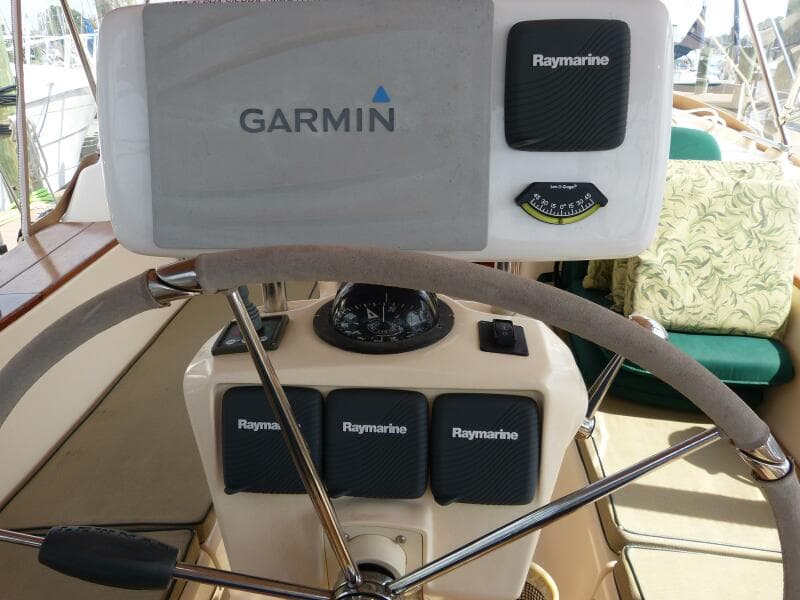 2000 Island Packet 420