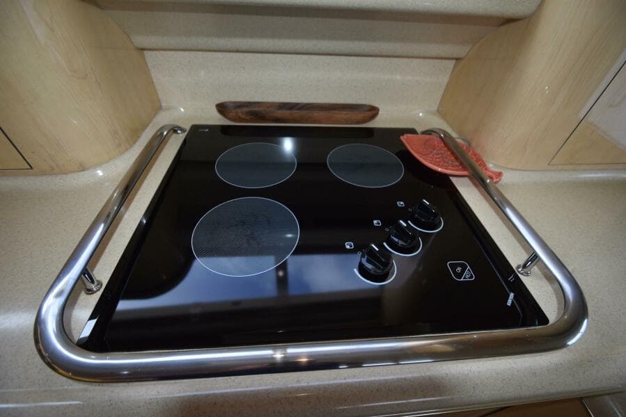 2000 Sea Ray 480 Sedan Bridge Power 9850225 983774536 0 240620250705 32