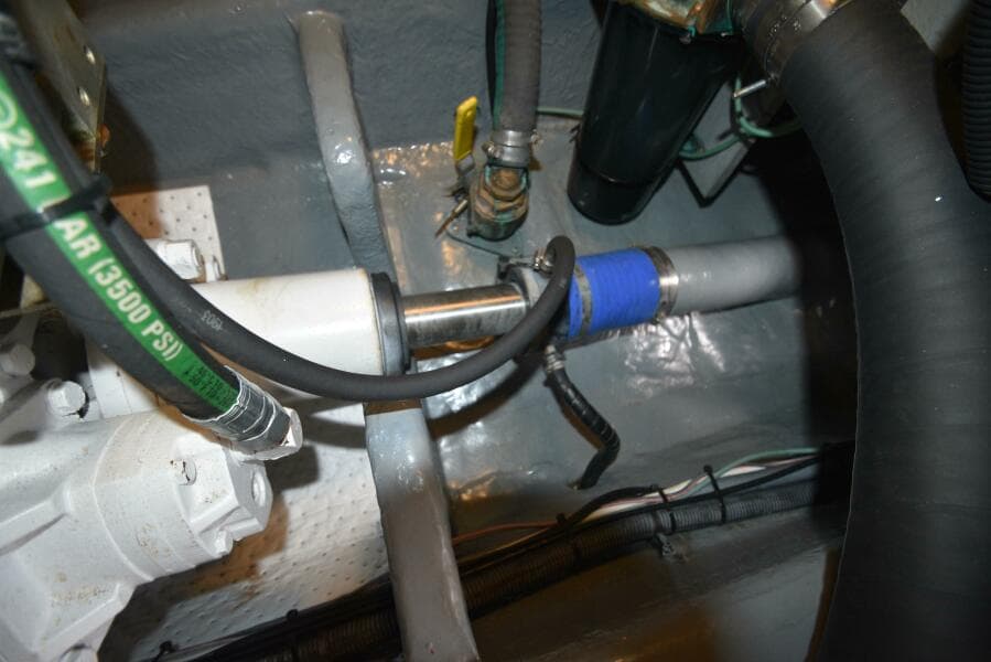 2000 Sea Ray 480 Sedan Bridge Power 9850225 983774575 0 240620250708 70