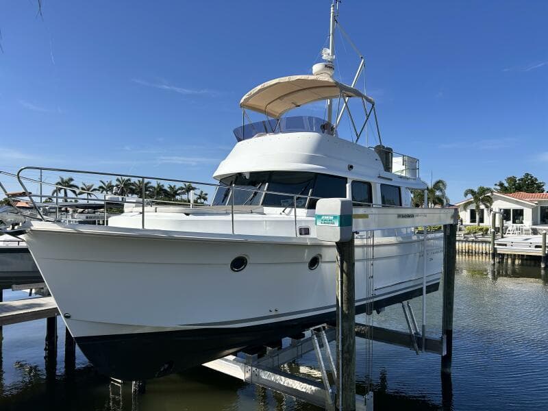 2015 Beneteau Swift Trawler 34