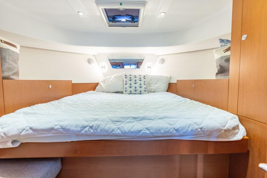 2015 Beneteau Swift Trawler 34