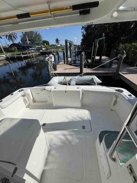 34c Silverton aft deck 