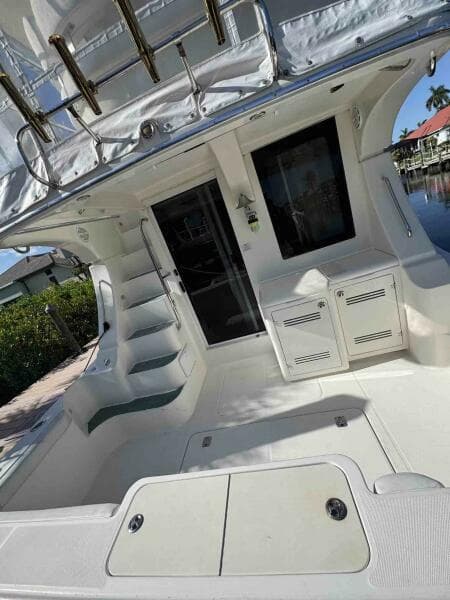 34c Silverton aft deck 