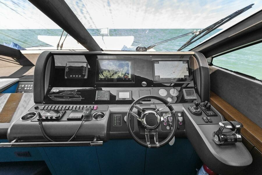 2013 Sunseeker 73 Manhattan