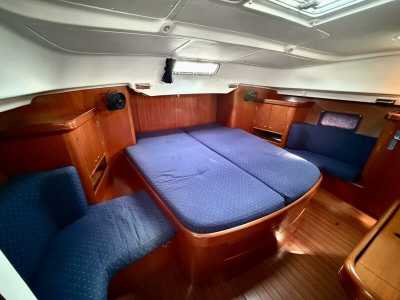 2003 Beneteau 