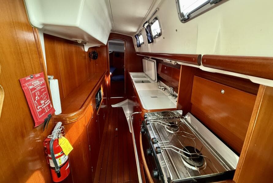 2003 Beneteau 