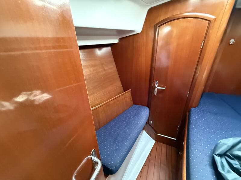 2003 Beneteau 