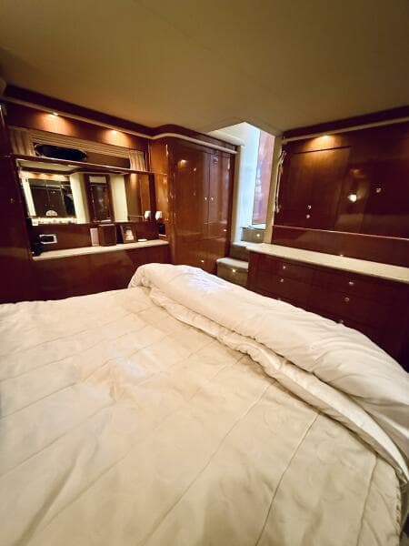 2003 Sea Ray 480 Motor Yacht