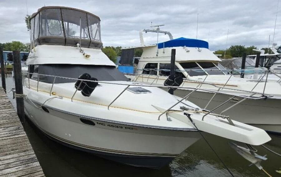 1991 Silverton 37 Motor Yacht