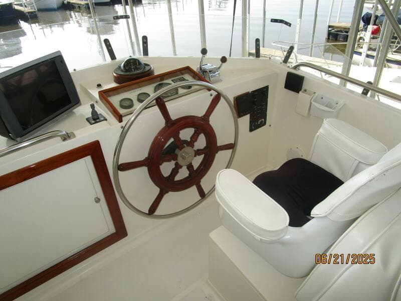 36' Grand Banks flybridge helm1