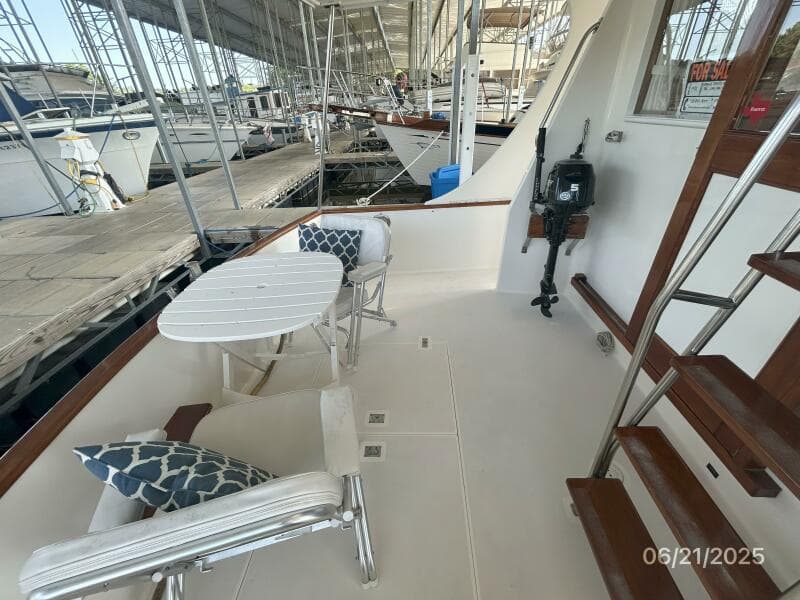 36' Grand Banks aftdeck port