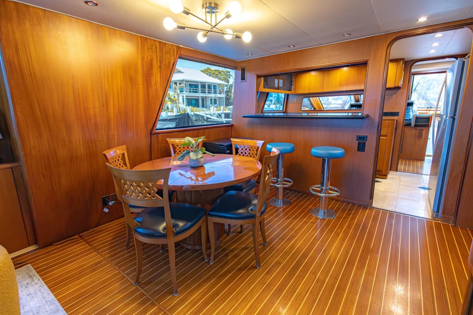 1990 Viking Cockpit Motor Yacht - Photo 15