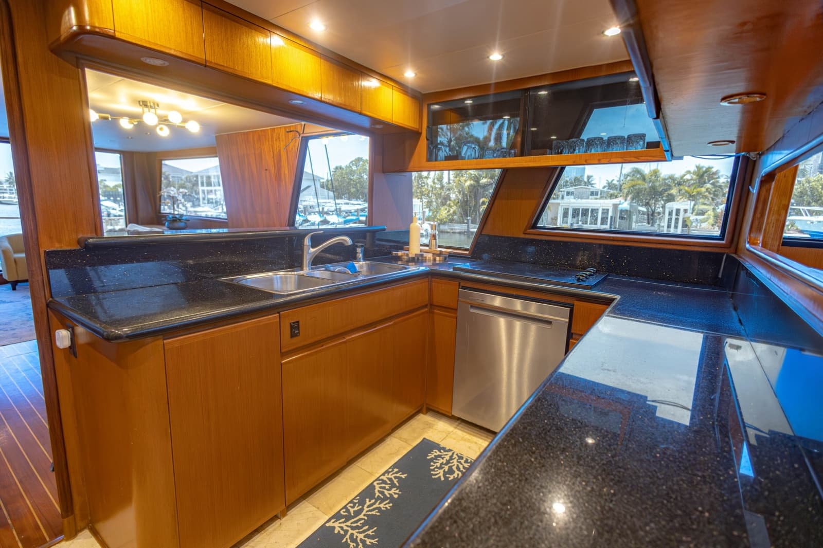 1990 Viking Cockpit Motor Yacht - Photo 11