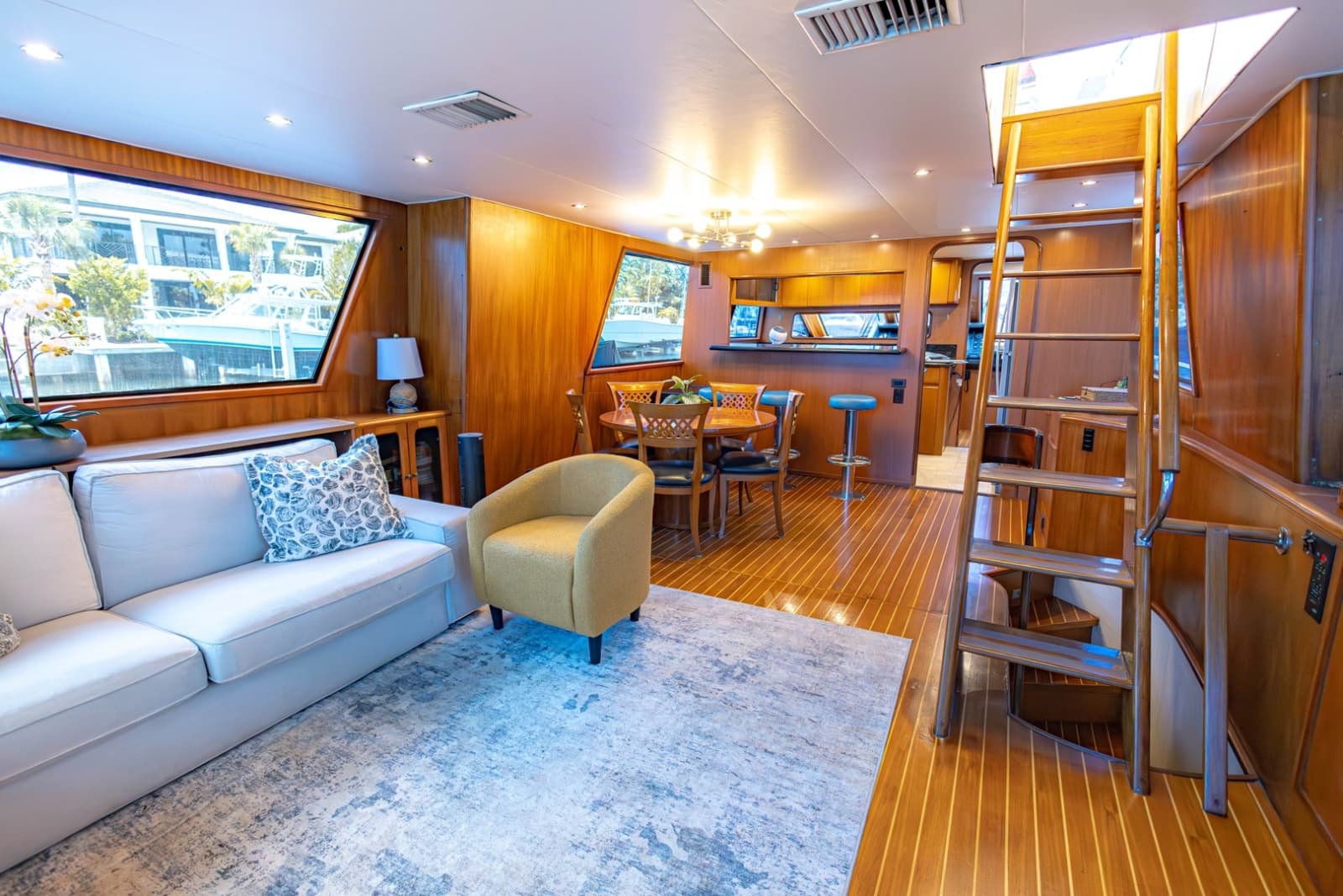 1990 Viking Cockpit Motor Yacht - Photo 13