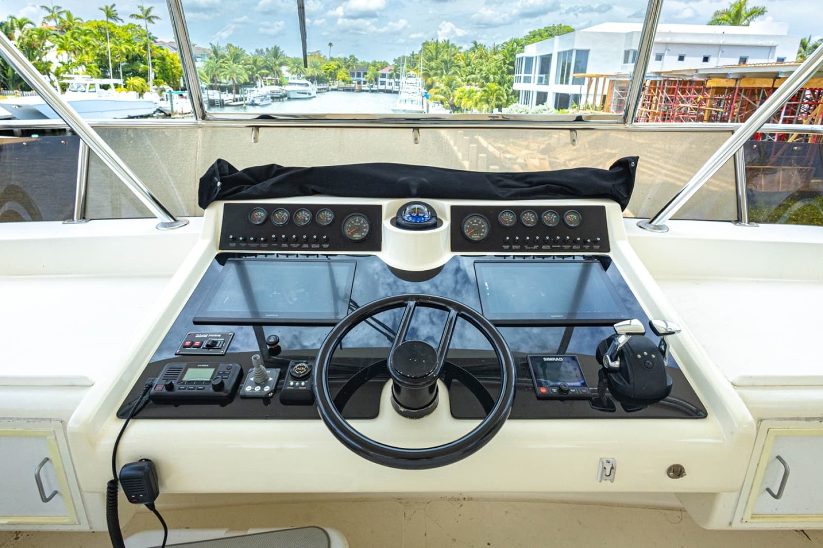 1990 Viking Cockpit Motor Yacht - Photo 50