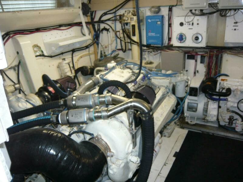 1990 Viking Cockpit Motor Yacht - Photo 49