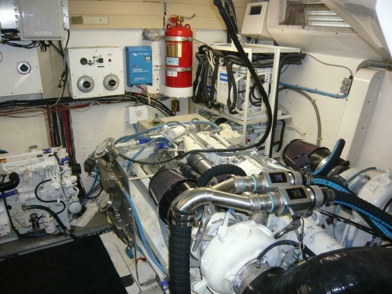 1990 Viking Cockpit Motor Yacht - Photo 50