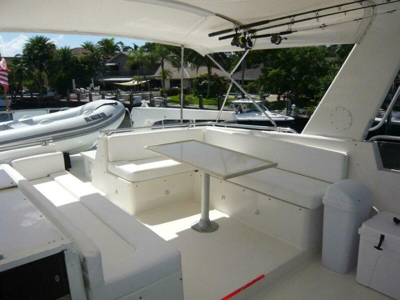 1990 Viking Cockpit Motor Yacht - Photo 38