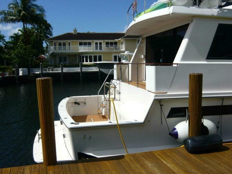 1990 Viking Cockpit Motor Yacht - Photo 3