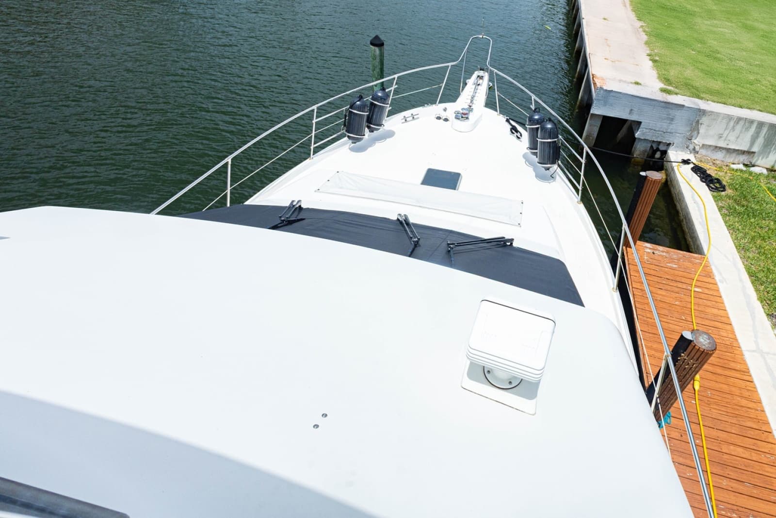1990 Viking Cockpit Motor Yacht - Photo 56