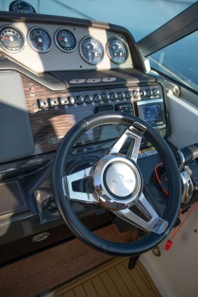 2016 Sea Ray 350 Sundancer