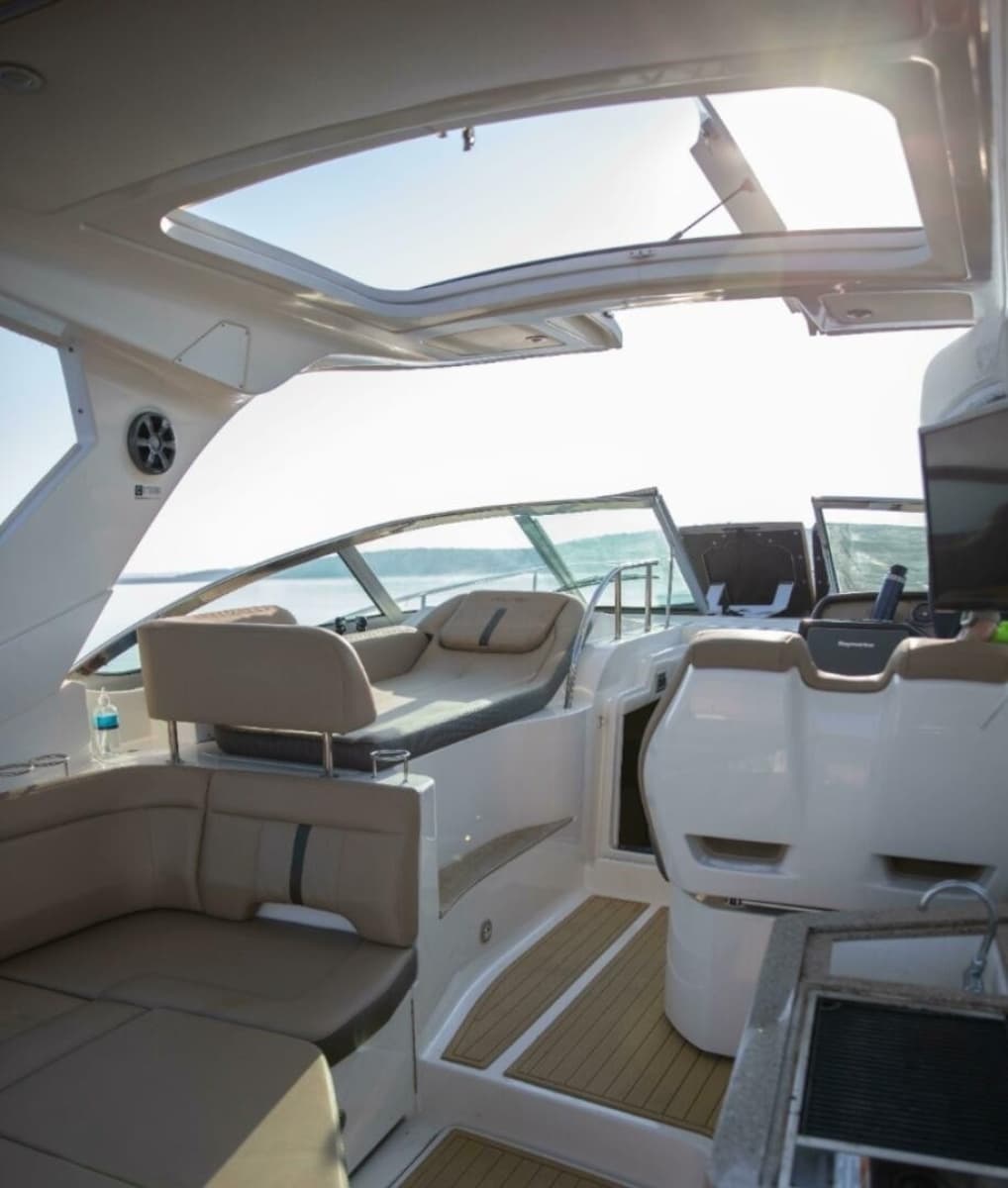 2016 Sea Ray Sundancer 350 - Photo 58