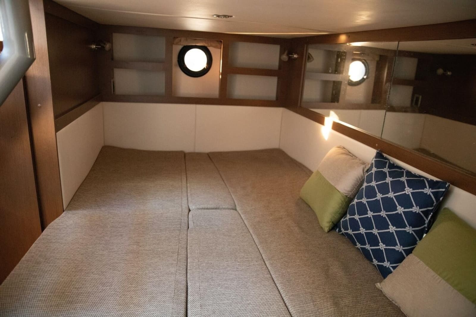 2016 Sea Ray Sundancer 350 - Photo 129