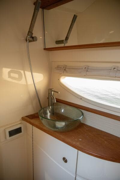 2016 Sea Ray 350 Sundancer