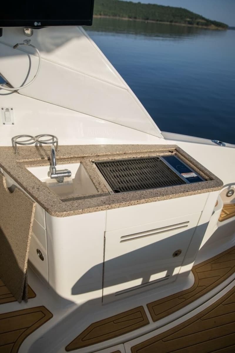 2016 Sea Ray Sundancer 350 - Photo 64