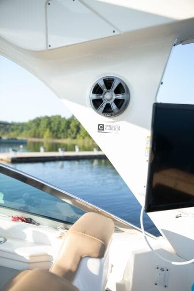 2016 Sea Ray 350 Sundancer