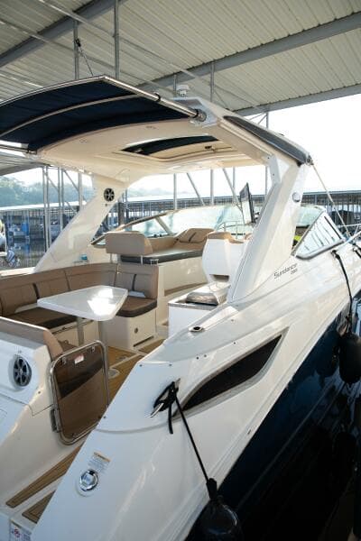 2016 Sea Ray 350 Sundancer