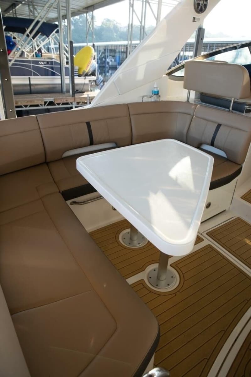 2016 Sea Ray Sundancer 350 - Photo 45