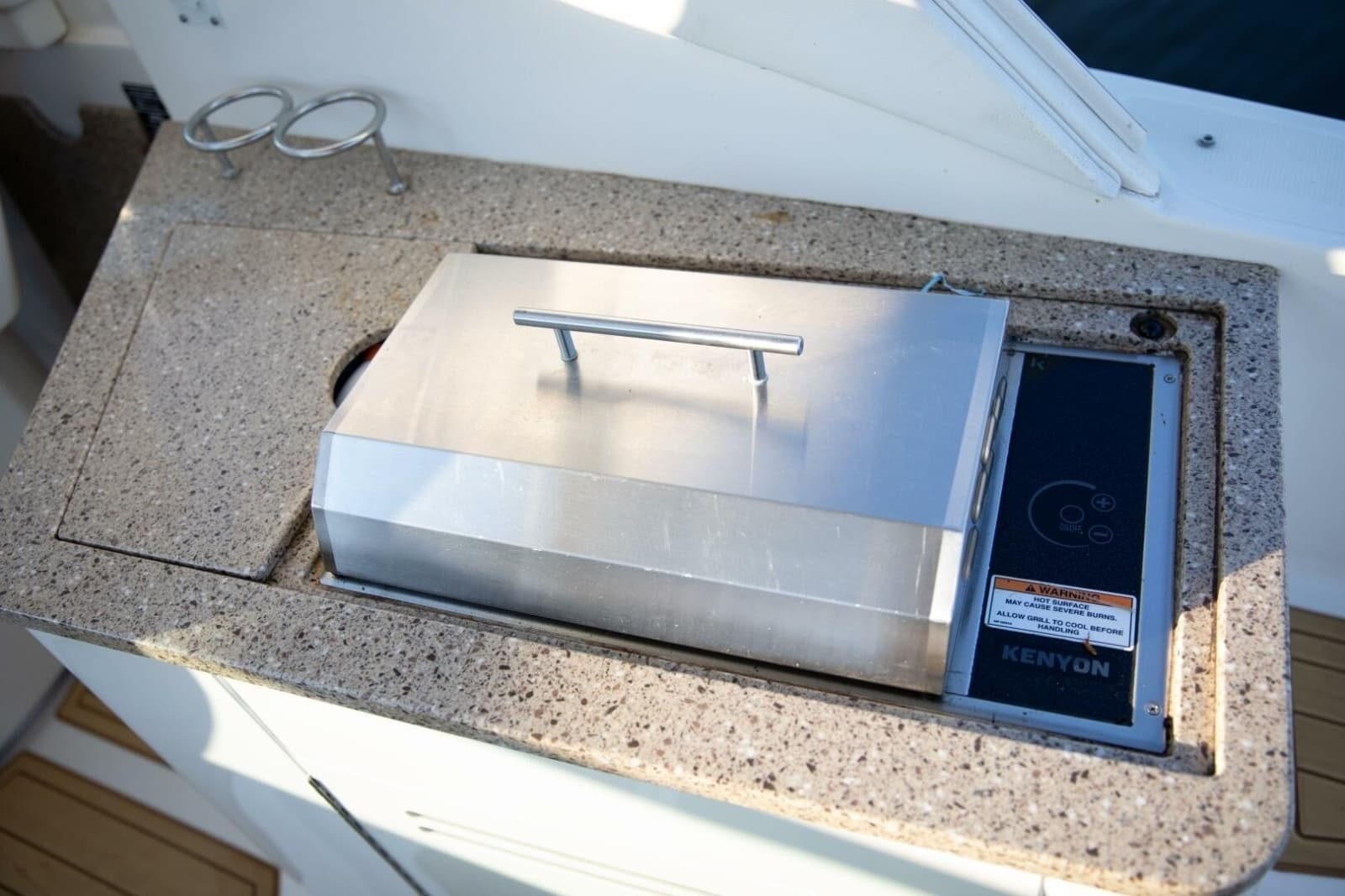 2016 Sea Ray Sundancer 350 - Photo 59
