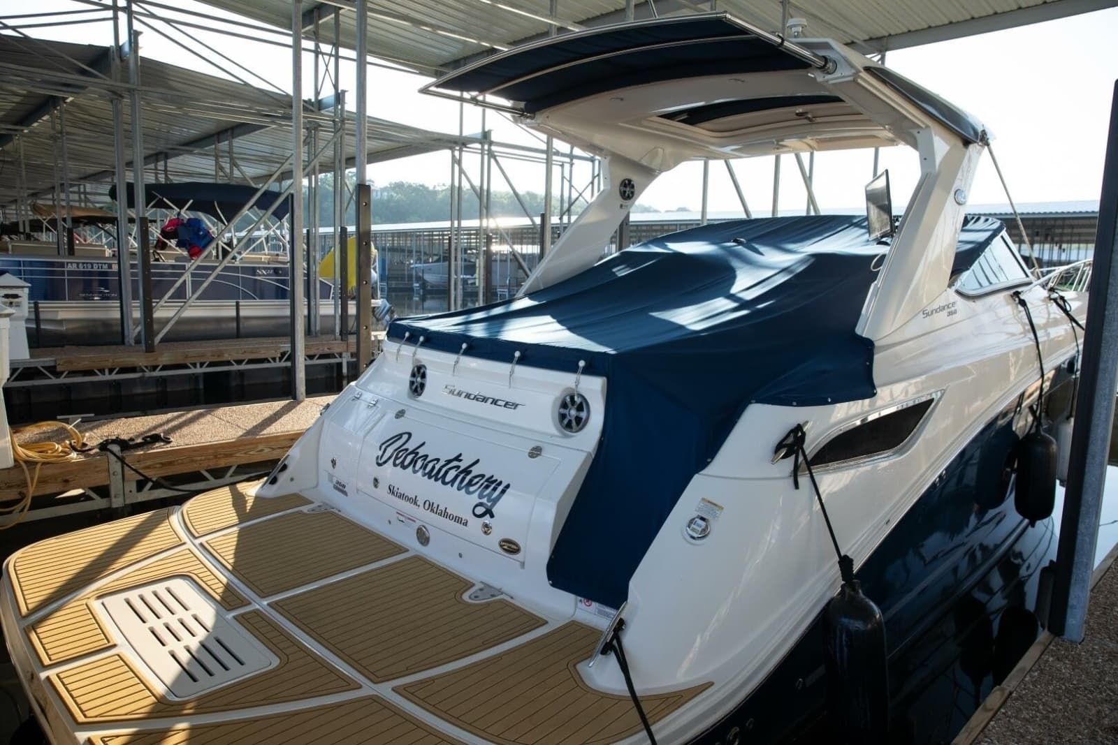 2016 Sea Ray Sundancer 350 - Photo 10
