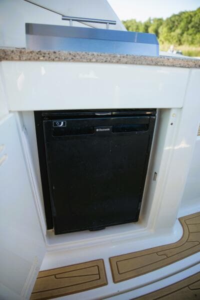 2016 Sea Ray 350 Sundancer