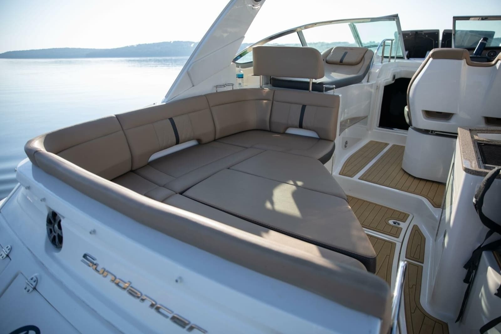 2016 Sea Ray Sundancer 350 - Photo 50