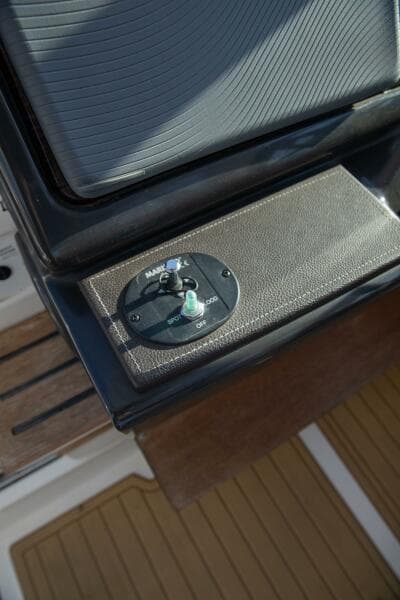 2016 Sea Ray 350 Sundancer