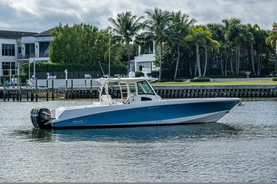 2011 Boston Whaler 370 Outrage